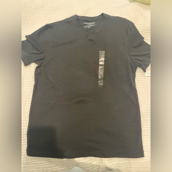 Banana Republic TShirt ( Medium) - Picture 1 of 7